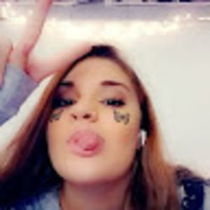 Meet your Posher, Abigail